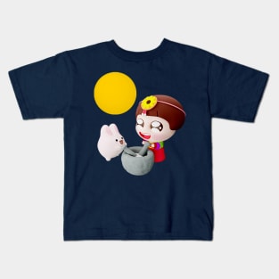 Moon Rabbit Making Rice Cake, Songpyeon Kids T-Shirt